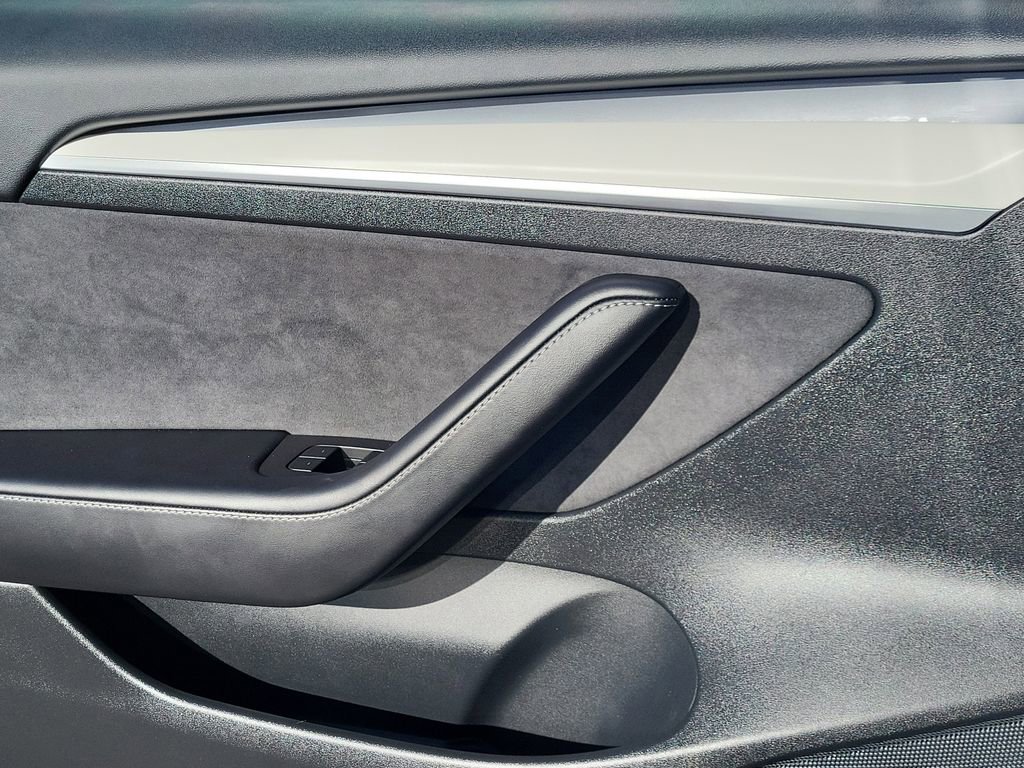 Used 2021 Tesla Model 3 Long Range image 10