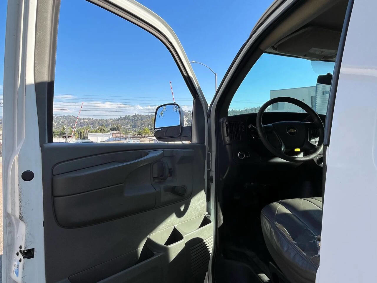 Used 2012 Chevrolet Express 2500 w/ Cold Climate Package image 30