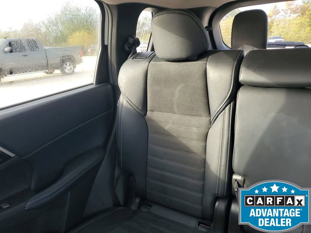 Used 2024 Mitsubishi Outlander SE image 13