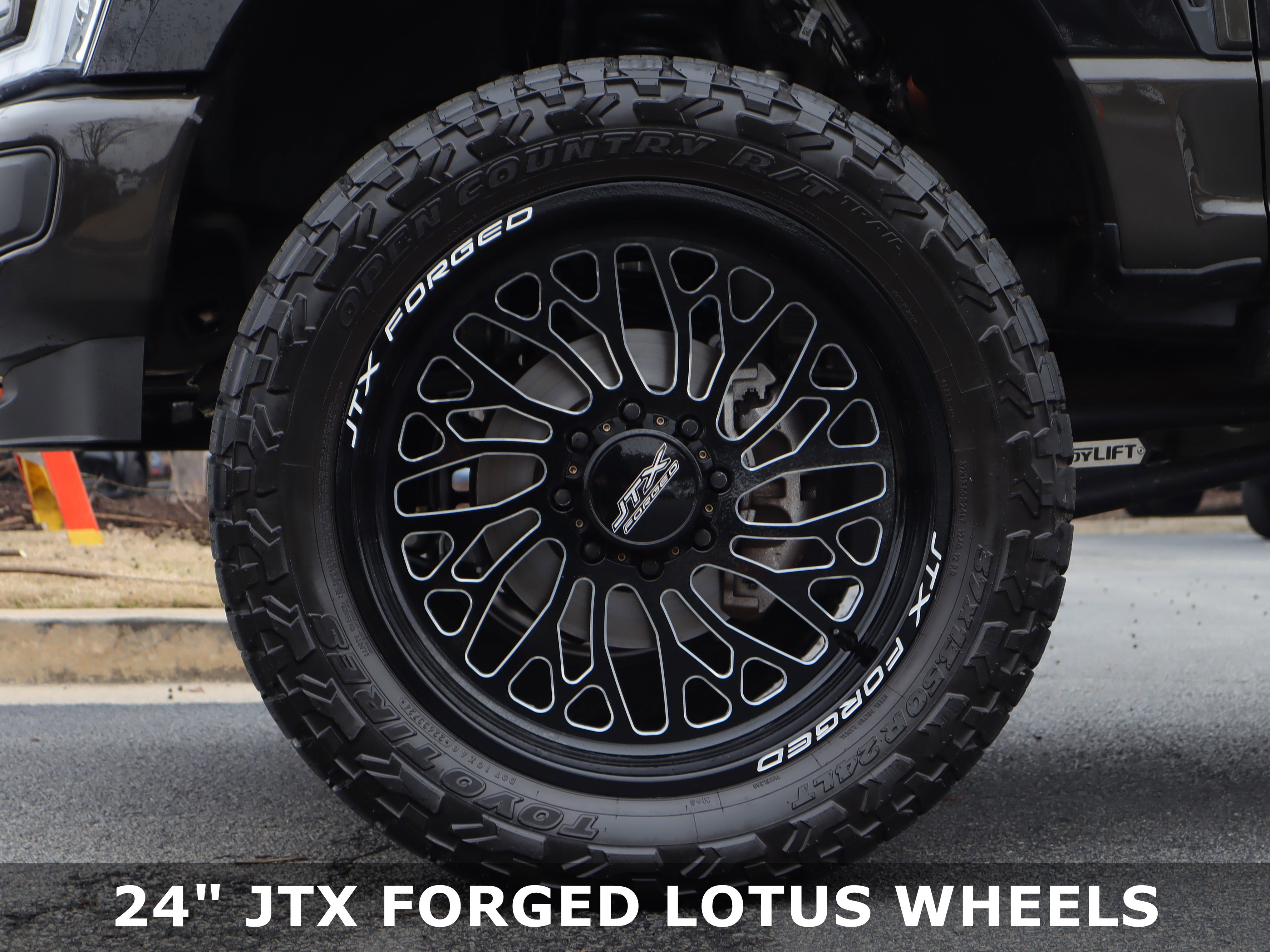 Used 2025 Ford F250 King Ranch image 8