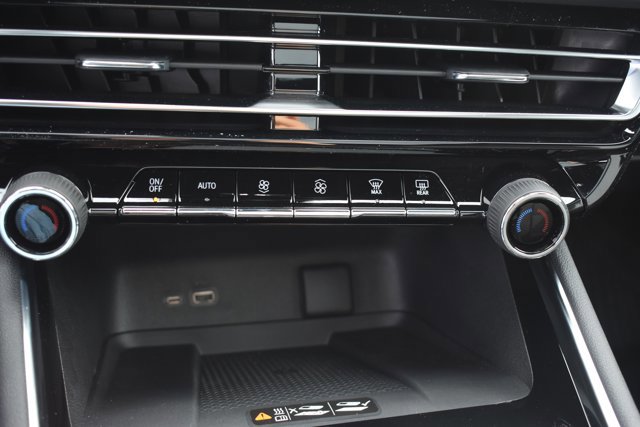 New 2026 Chevrolet Traverse LT w/ Sun and Wheel Package image 28