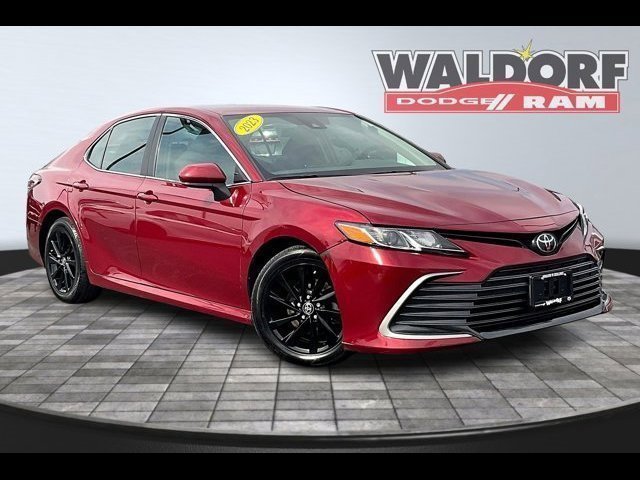 Used 2022 Toyota Camry LE w/ Carpet Mat Package (TMS)