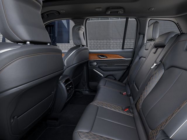 New 2026 Jeep Grand Cherokee Summit image 23