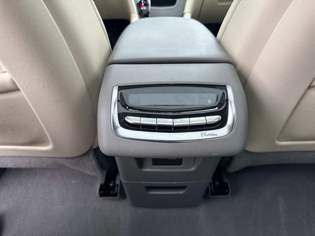 Used 2022 Cadillac XT6 Premium Luxury w/ Technology Package AWD/4WD image 15