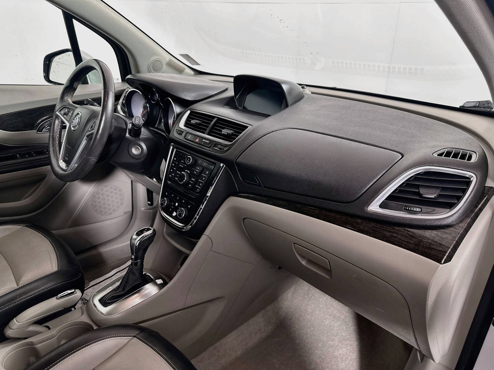 Used 2015 Buick Encore Leather FWD image 28