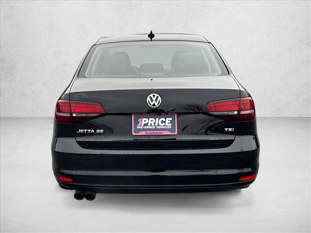 Used 2018 Volkswagen Jetta SE image 3
