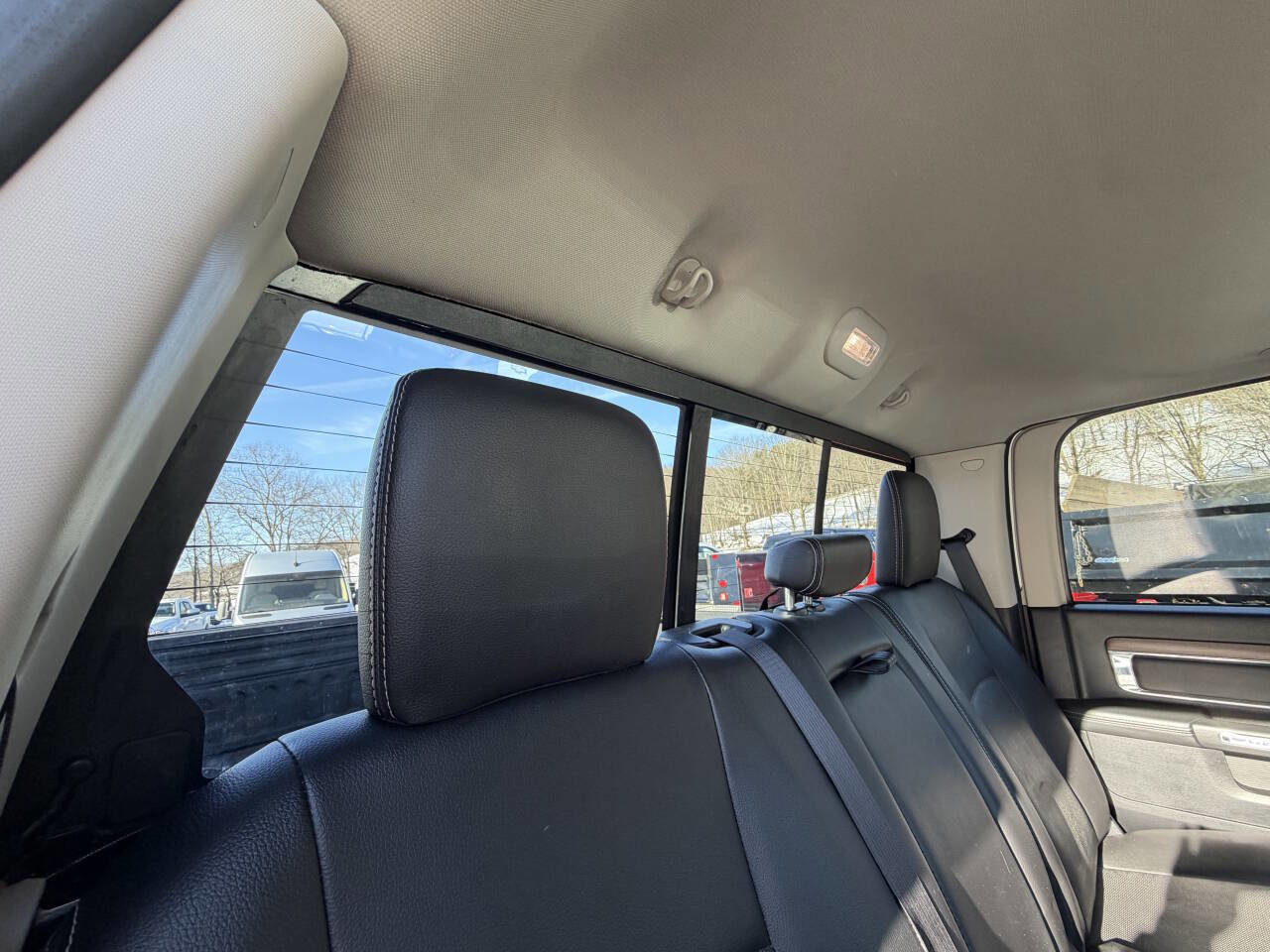 Used 2016 RAM 3500 Laramie image 23