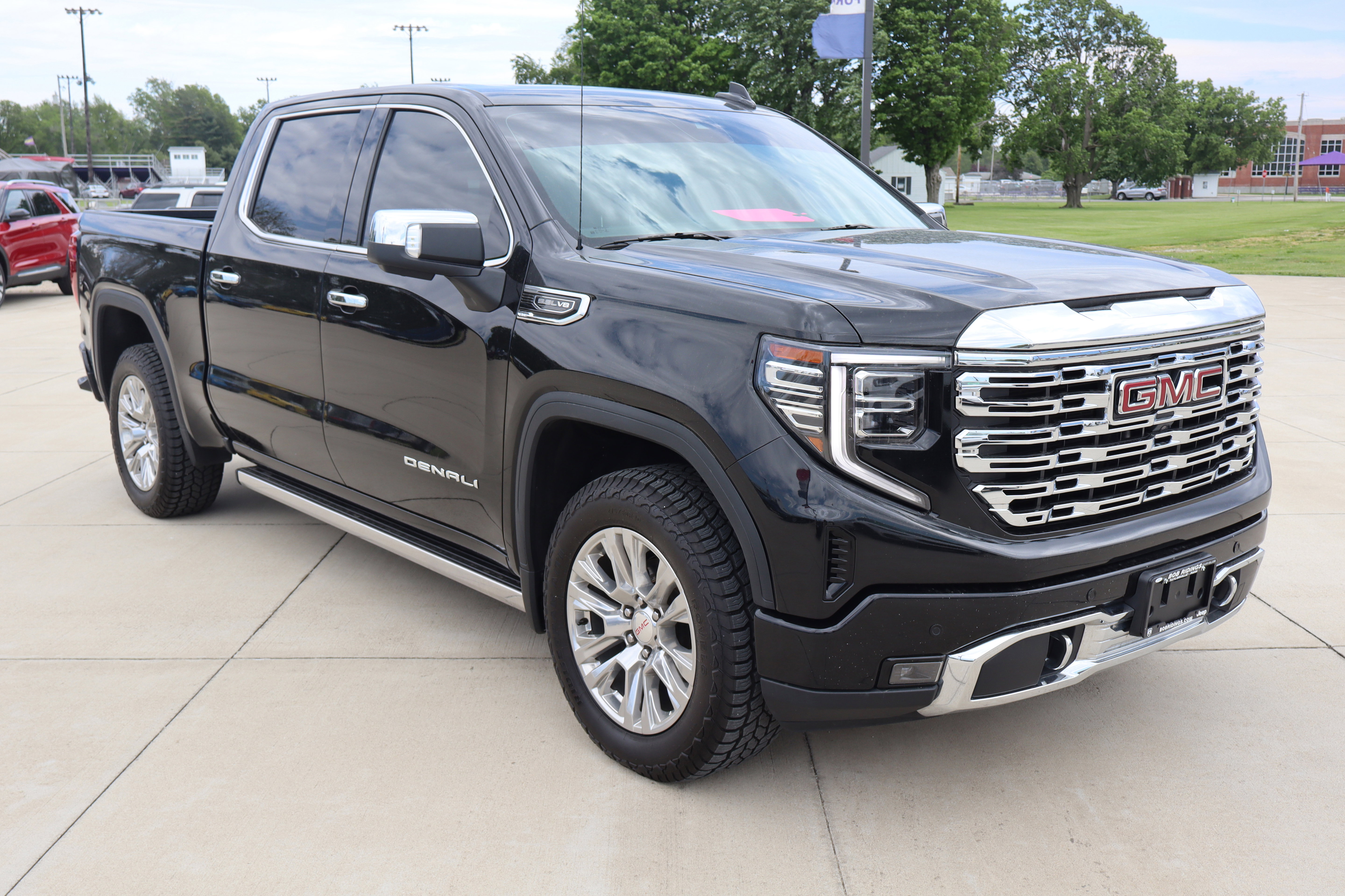 Used 2022 GMC Sierra 1500 Denali AWD/4WD image 3