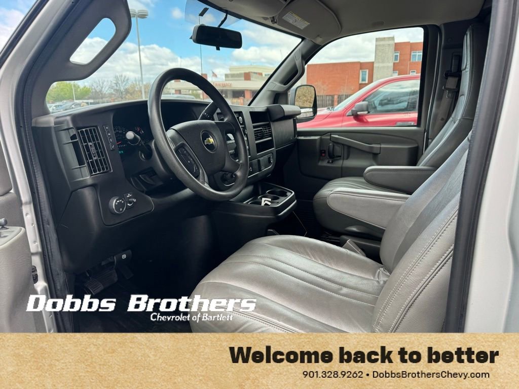 Used 2020 Chevrolet Express 3500 LS image 9