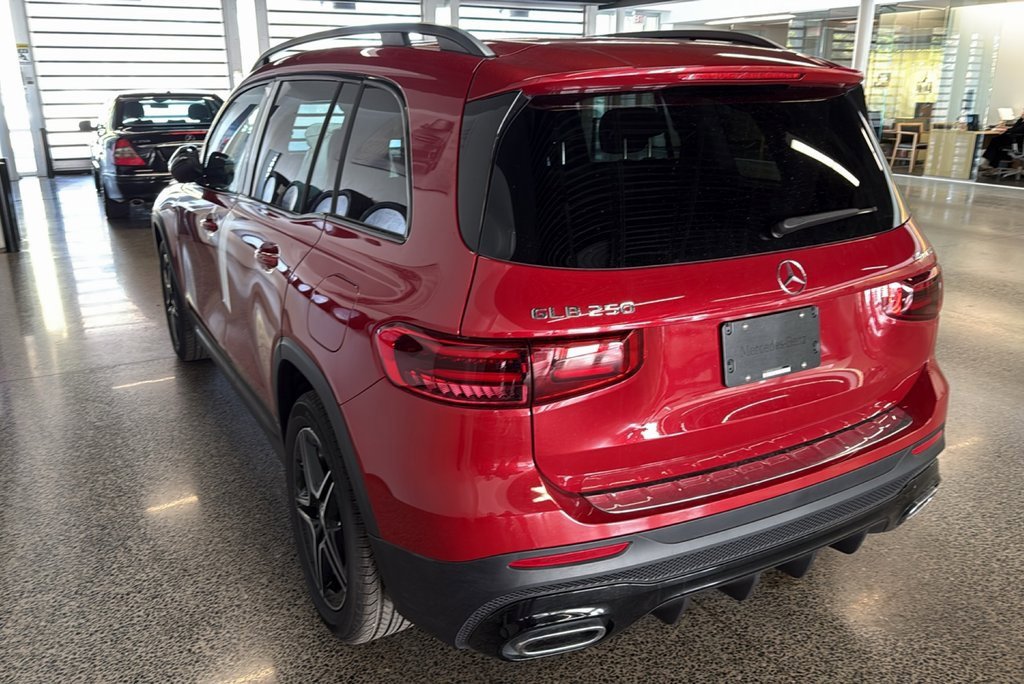 New 2026 Mercedes-Benz GLB 250 4MATIC image 3
