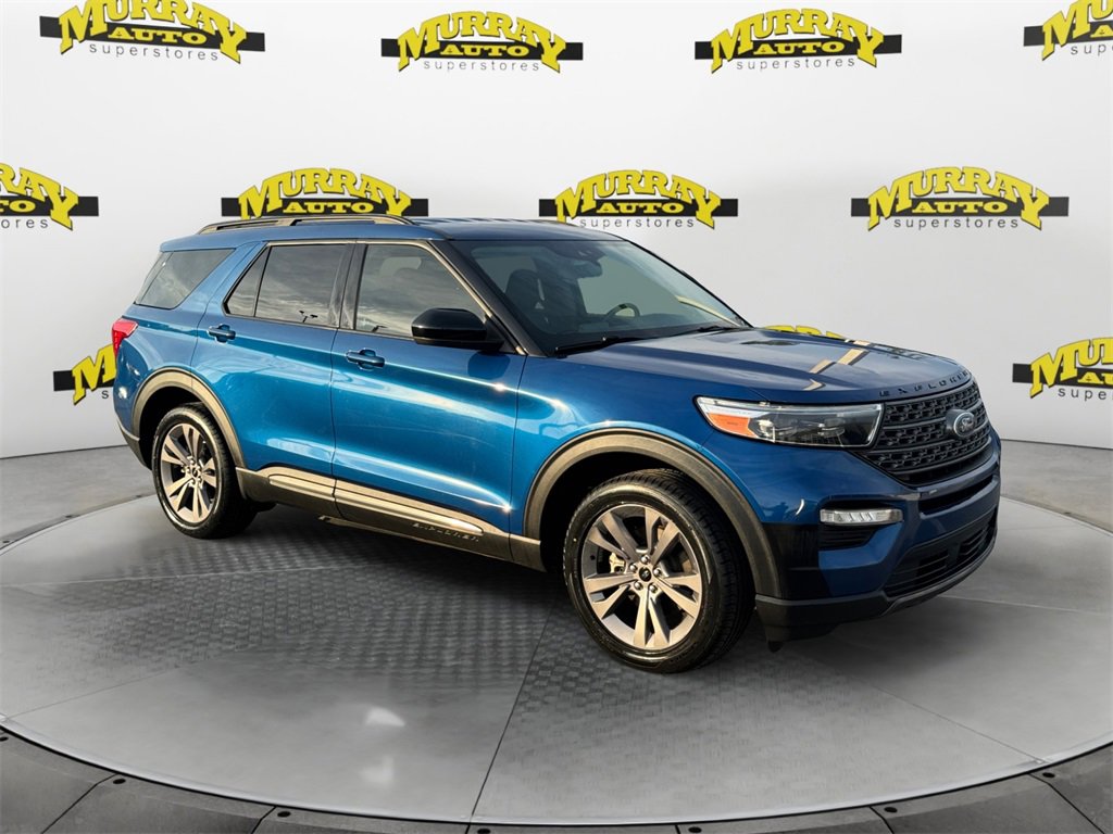 Used 2022 Ford Explorer XLT w/ Equipment Group 202A image 7