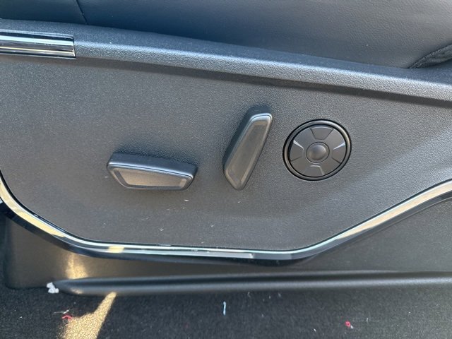 New 2026 Ford F250 Platinum w/ Tremor Off-Road Package image 11