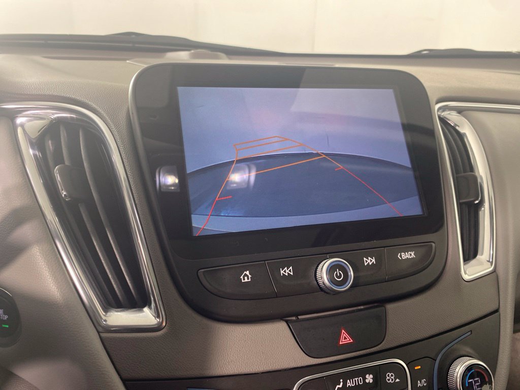 Used 2017 Chevrolet Malibu Hybrid w/ Leather Package FWD image 19