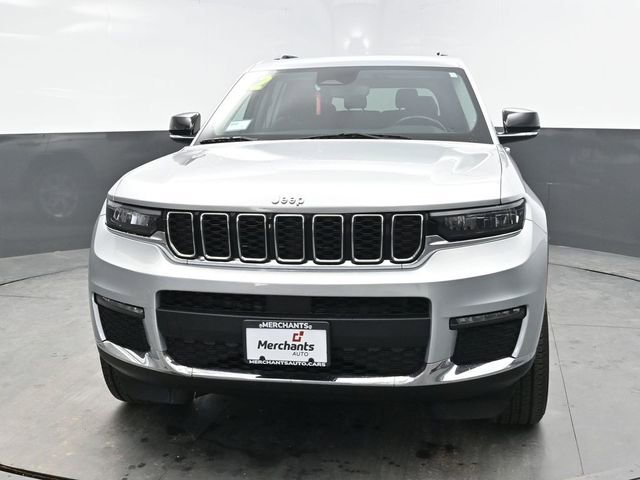 Used 2022 Jeep Grand Cherokee L Limited AWD/4WD image 2