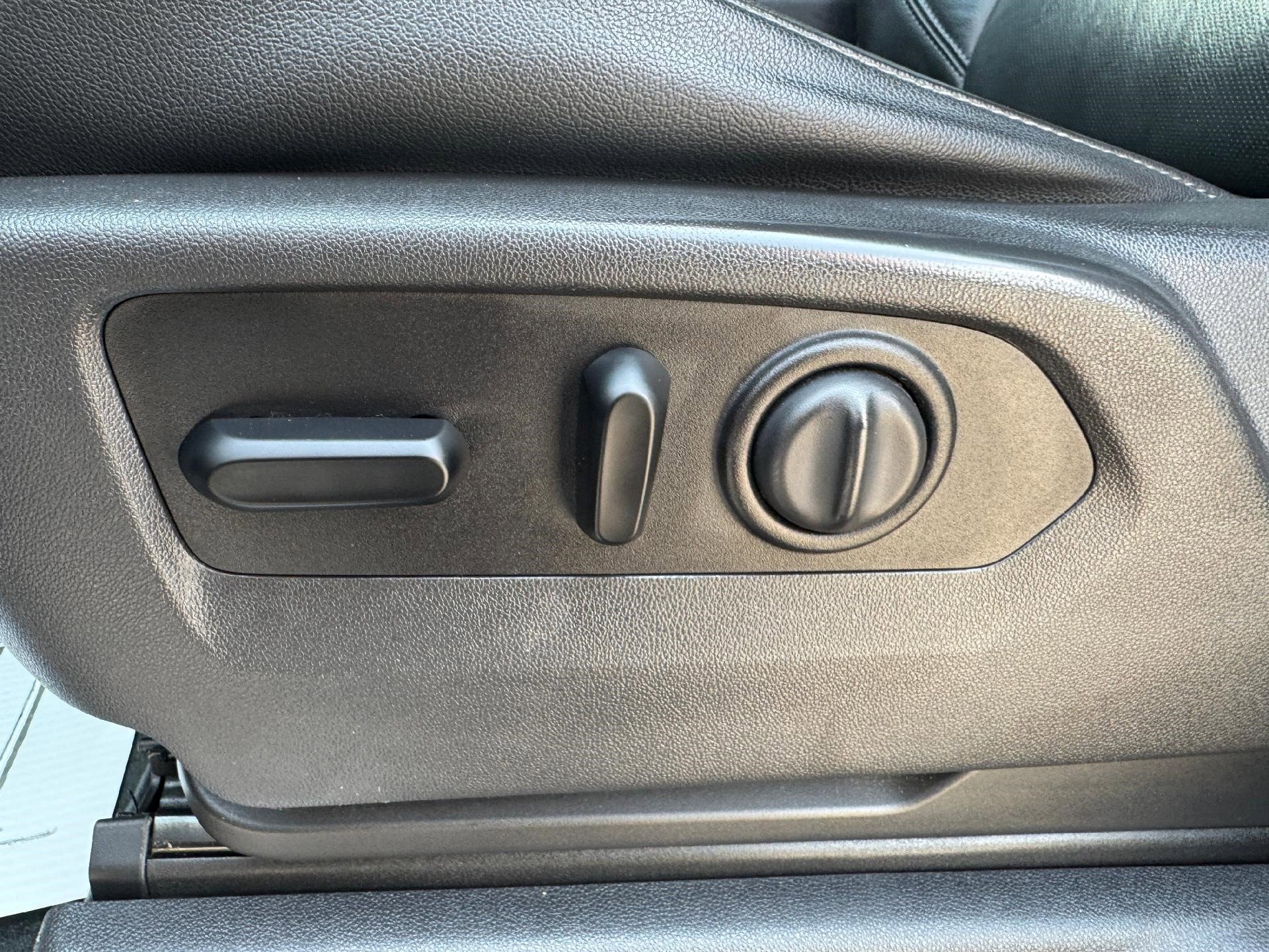 Certified 2020 GMC Sierra 1500 SLT w/ SLT Premium Plus Package image 23