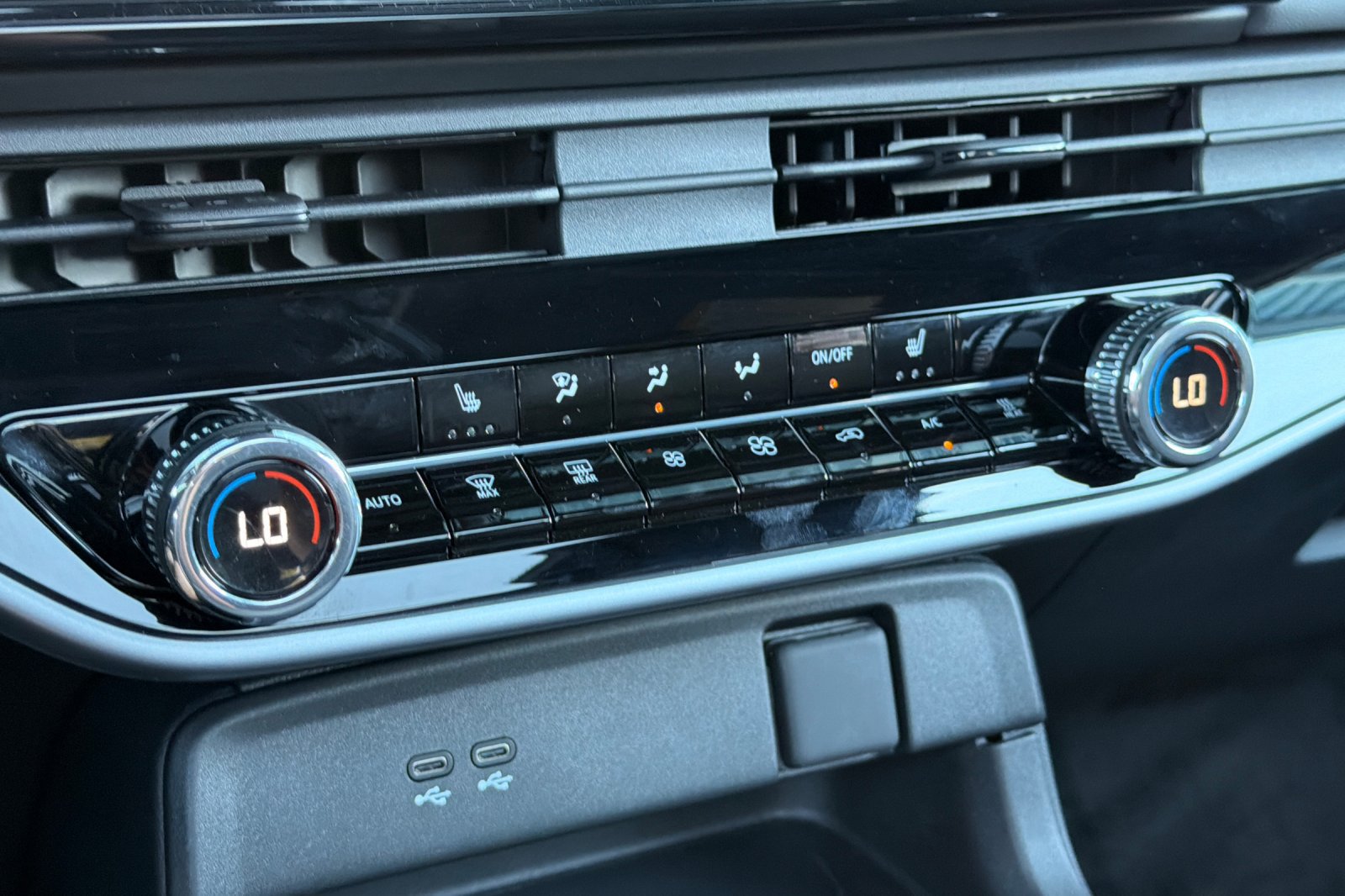 Used 2025 Honda Prologue Touring image 19