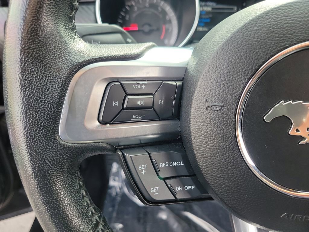 Used 2022 Ford Mustang Convertible image 17