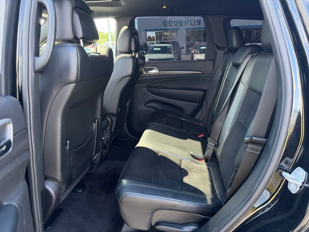 Used 2018 Jeep Grand Cherokee Altitude AWD/4WD image 27