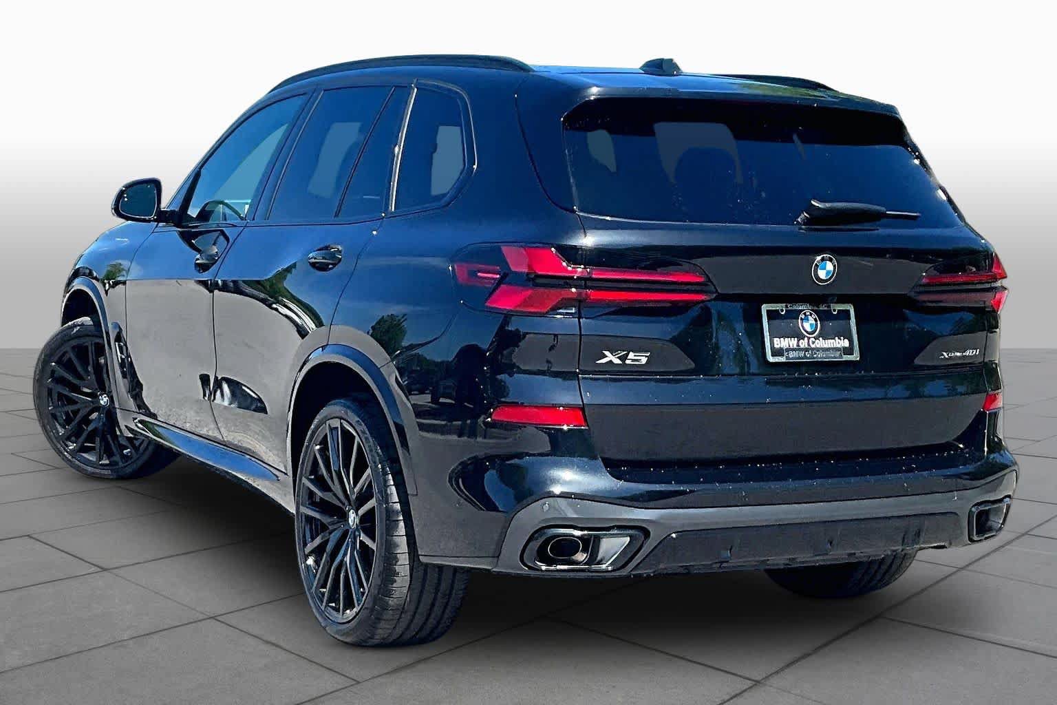 New 2026 BMW X5 xDrive40i w/ M Sport Package AWD/4WD image 12