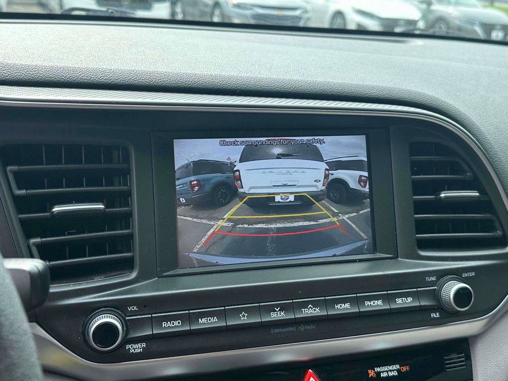 Used 2020 Hyundai Elantra SEL FWD image 24