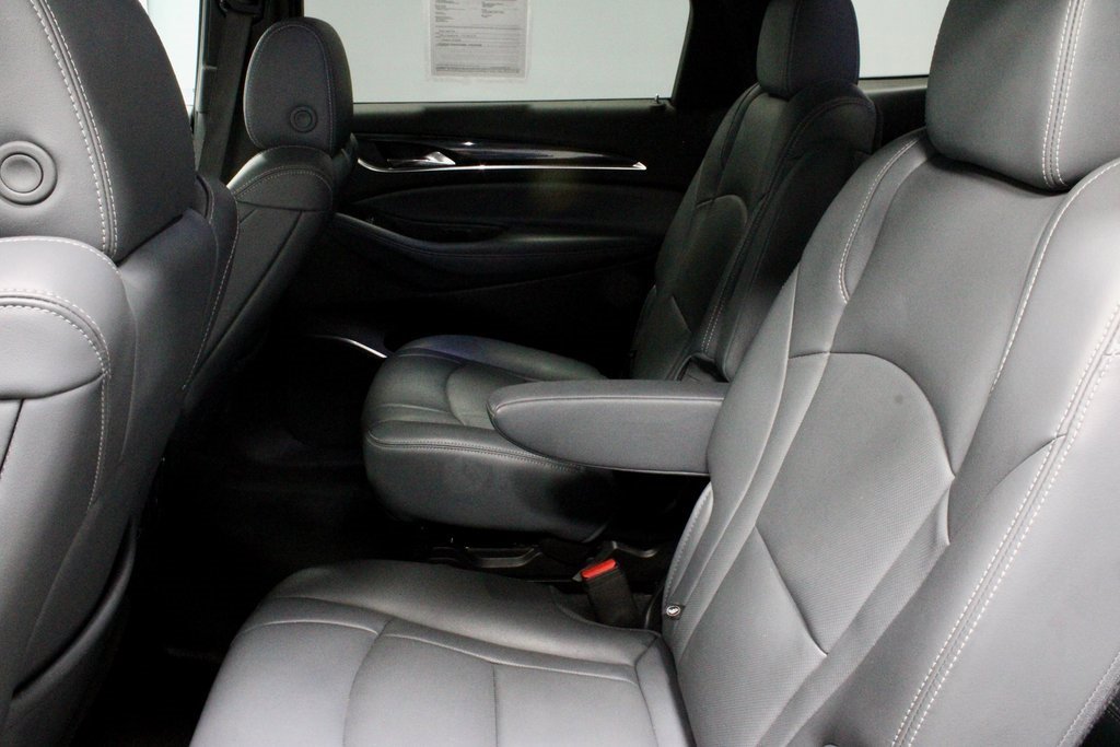 Used 2024 Buick Enclave Premium image 24
