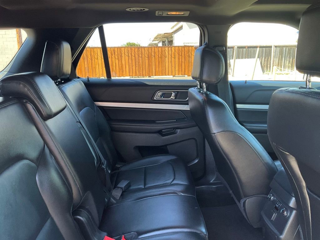 Used 2017 Ford Explorer XLT w/ Equipment Group 202A image 21