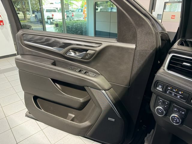 Used 2023 GMC Yukon XL Denali AWD/4WD image 27