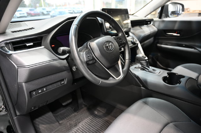 Used 2023 Toyota Venza LE AWD/4WD image 20