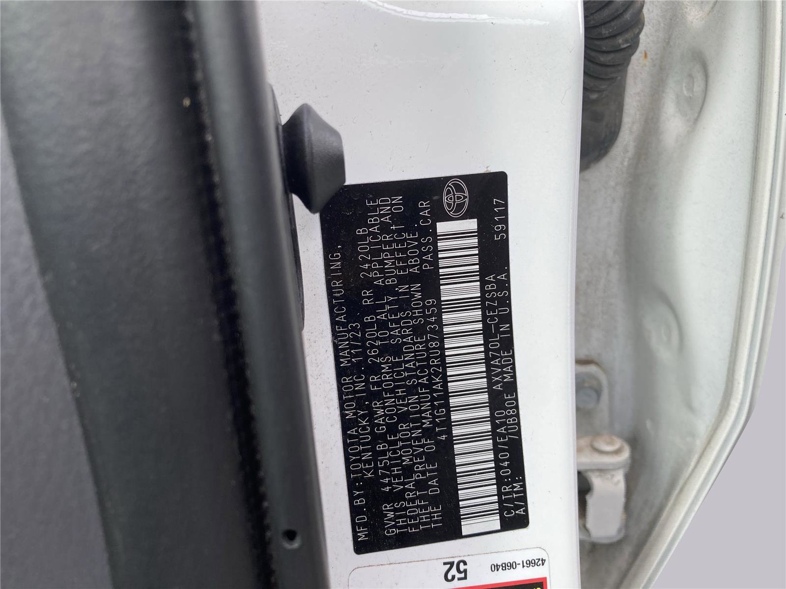 Used 2024 Toyota Camry SE image 30