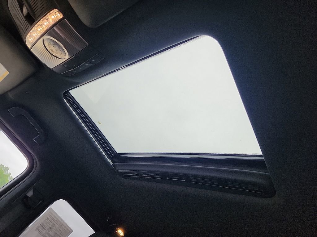 Used 2024 Mercedes-Benz G 550 image 12