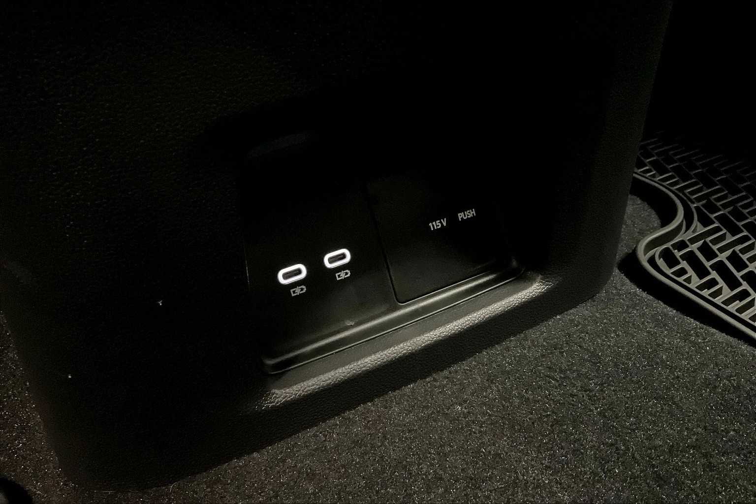 New 2025 Volkswagen Atlas SE image 22