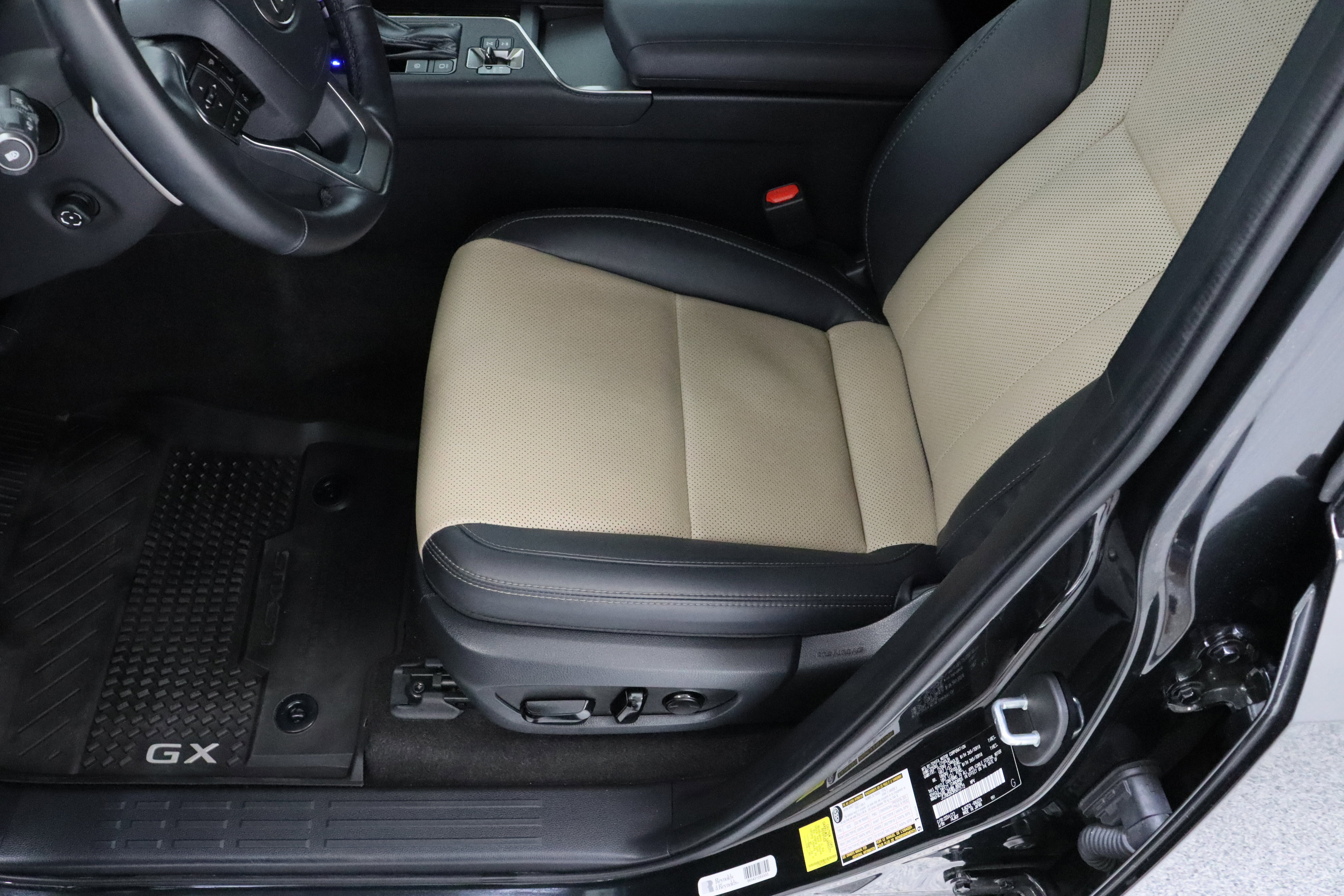 Used 2024 Lexus GX 550 image 15