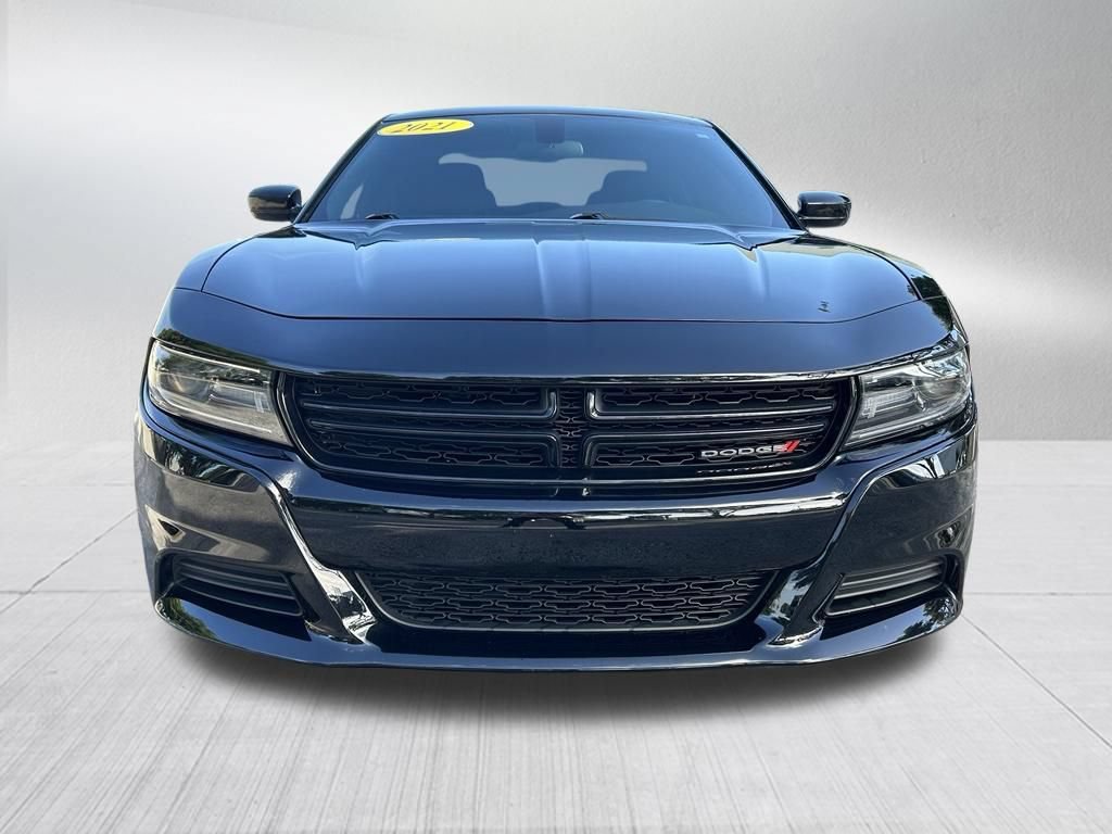 Used 2021 Dodge Charger SXT w/ Blacktop Package RWD image 2