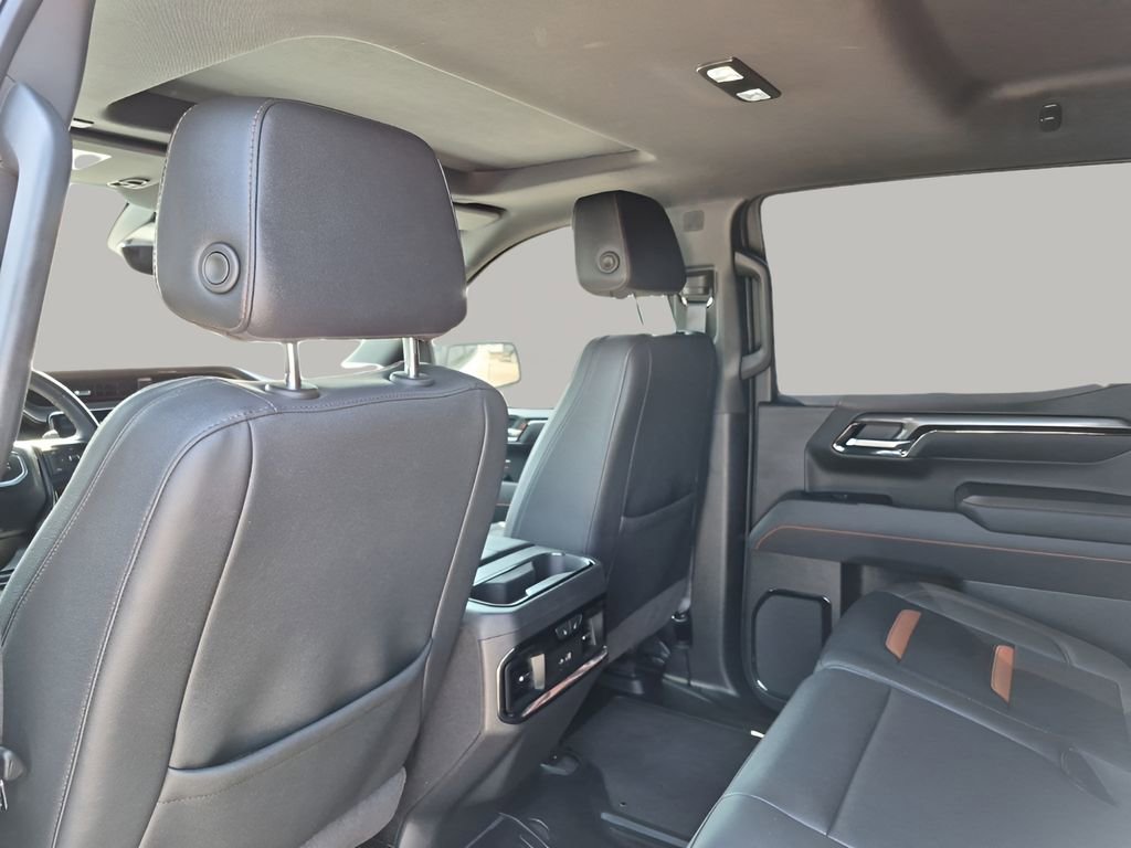Used 2025 GMC Sierra 1500 AT4 w/ AT4 Premium Package image 18