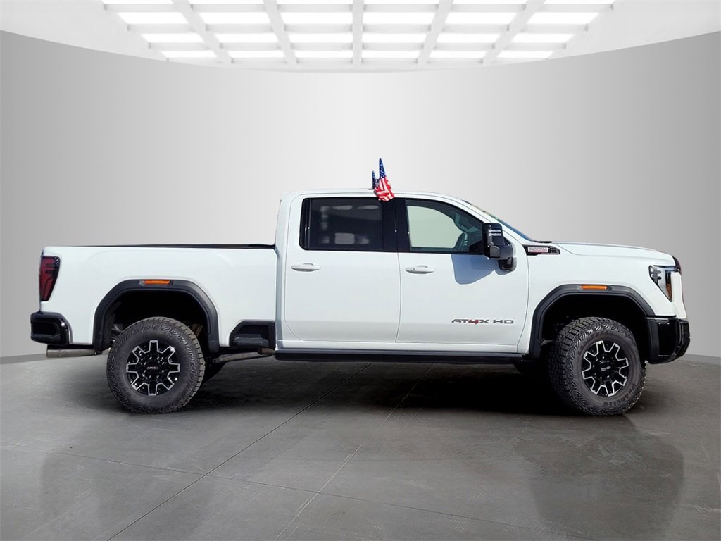 New 2026 GMC Sierra 2500 AT4X image 3