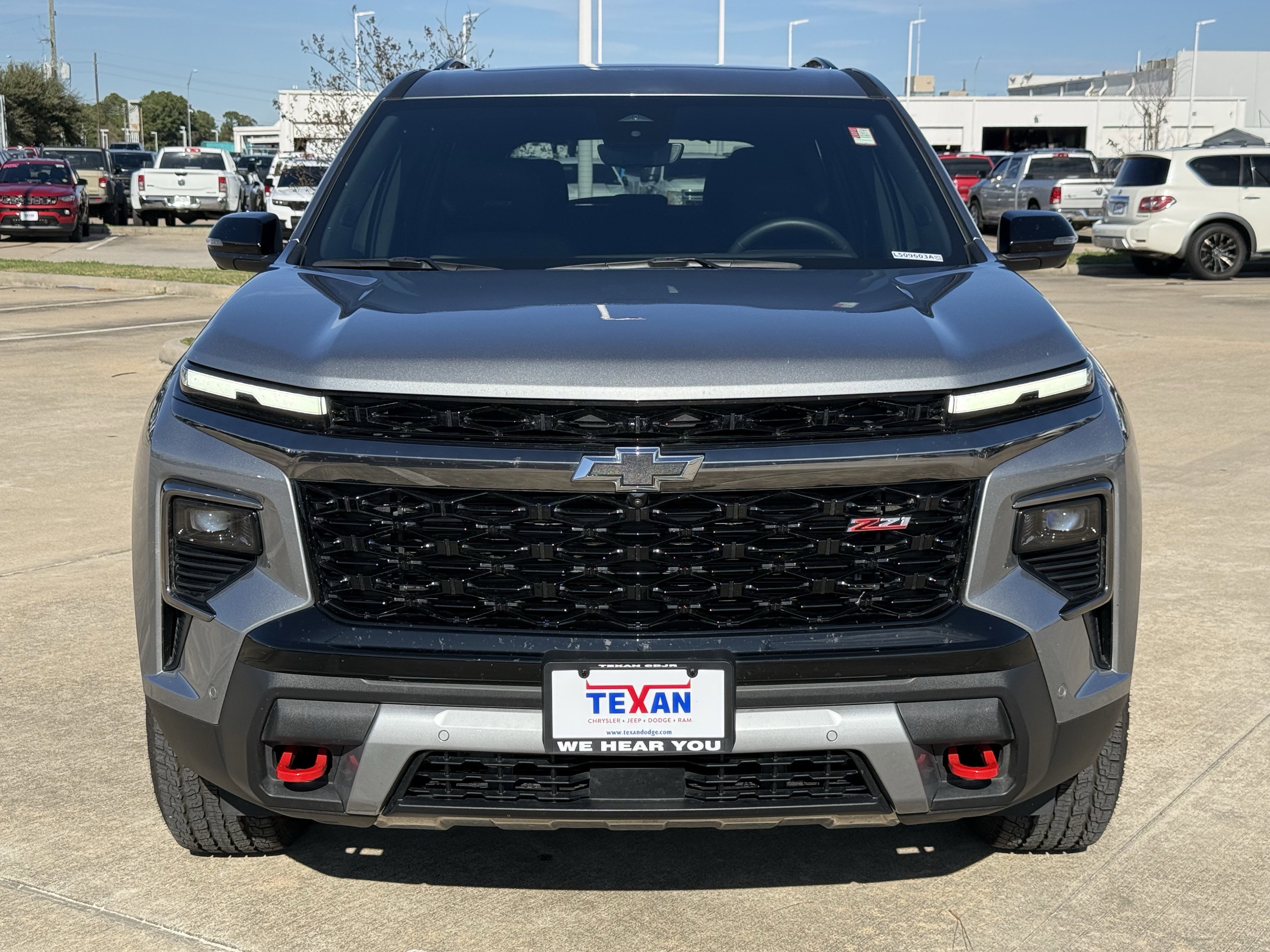 Used 2025 Chevrolet Traverse Z71 w/ Enhanced Driving Package image 10