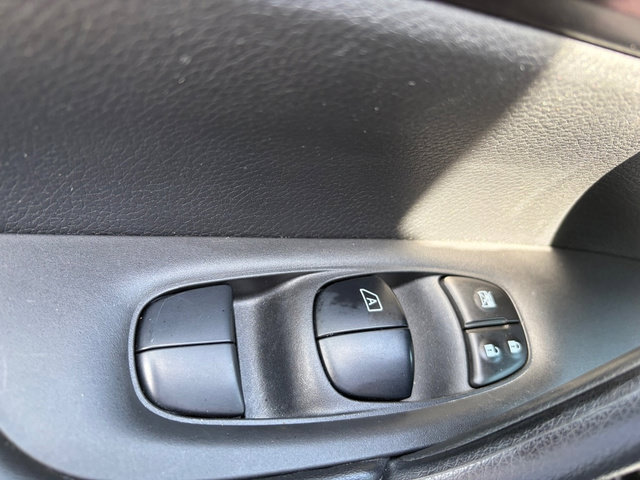 Used 2021 Nissan Rogue Sport S AWD/4WD image 14