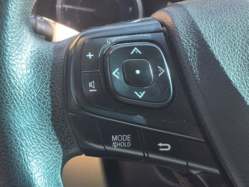 Used 2017 Toyota Camry LE image 16