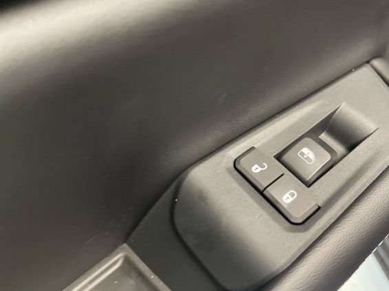 New 2026 Jeep Grand Cherokee Altitude AWD/4WD image 23