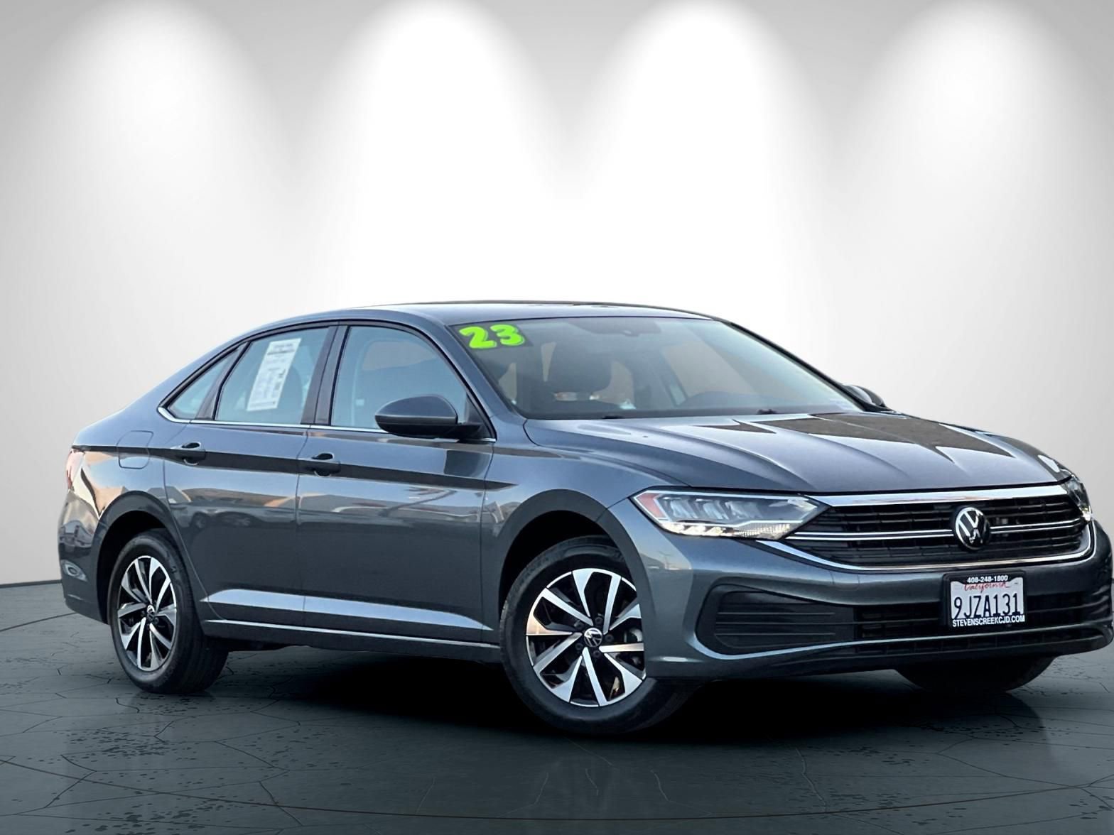 Used 2023 Volkswagen Jetta S image 2