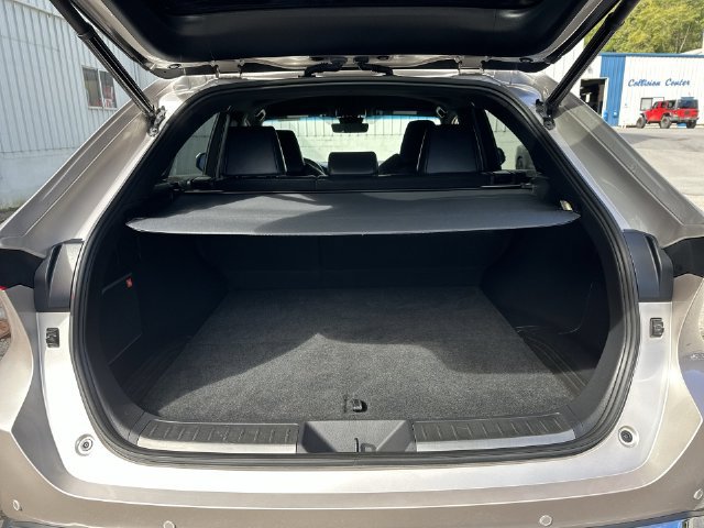 Used 2021 Toyota Venza XLE w/ Softex Package AWD/4WD image 28