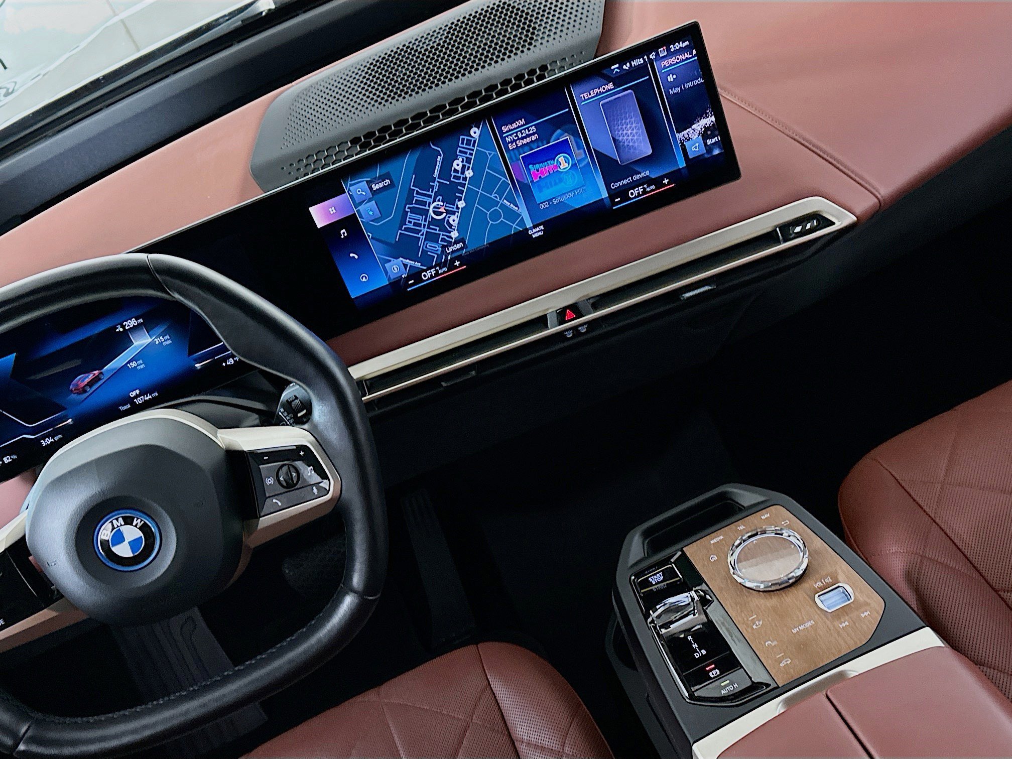 Used 2023 BMW iX xDrive50 w/ Ultimate Package 2 image 18