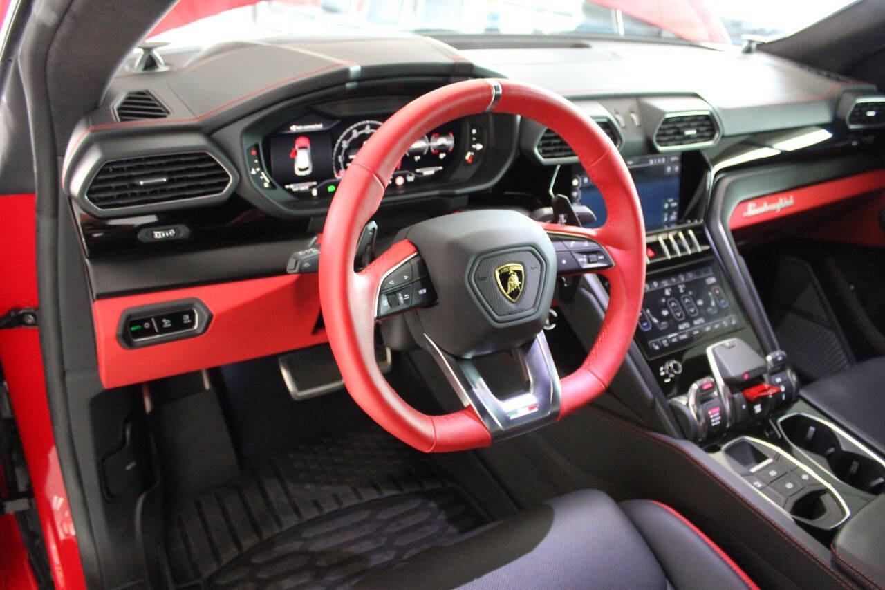Used 2023 Lamborghini Urus S image 25