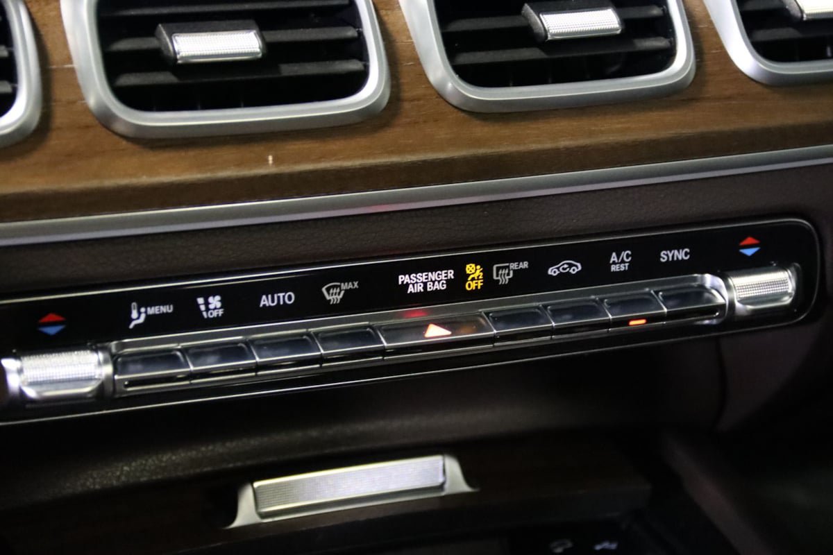 Used 2023 Mercedes-Benz GLS 450 4MATIC image 51