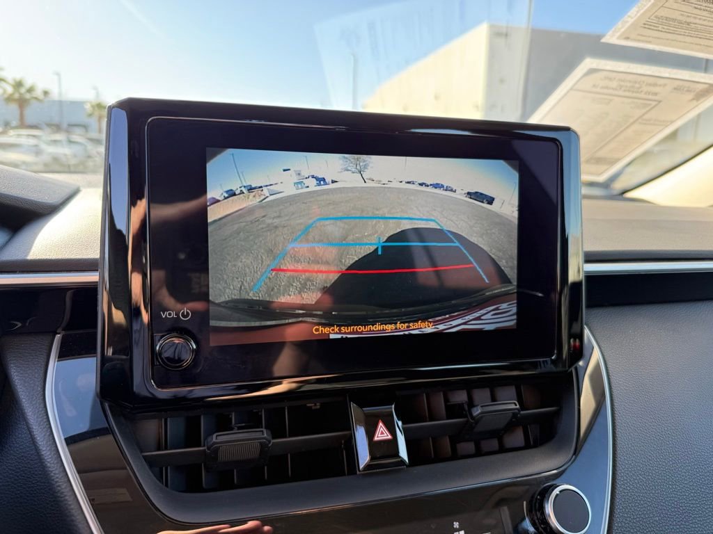 Used 2023 Toyota Corolla LE image 22