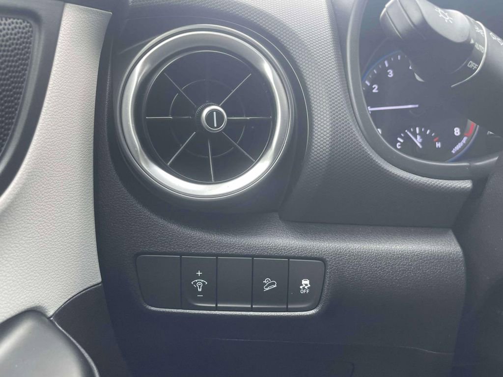 Used 2023 Hyundai Kona SEL image 20
