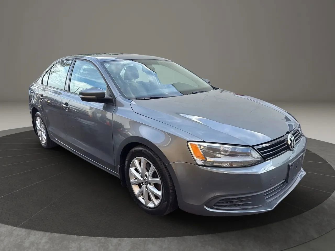 Used 2012 Volkswagen Jetta SE image 3
