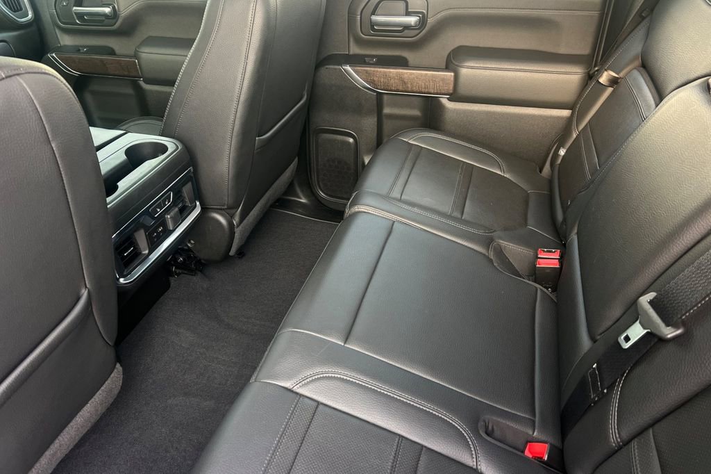 Used 2022 GMC Sierra 3500 Denali w/ Denali Black Diamond Edition image 15