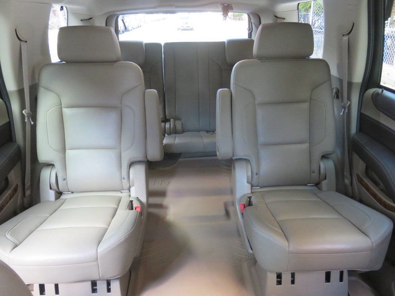 Used 2015 Chevrolet Tahoe LTZ image 27