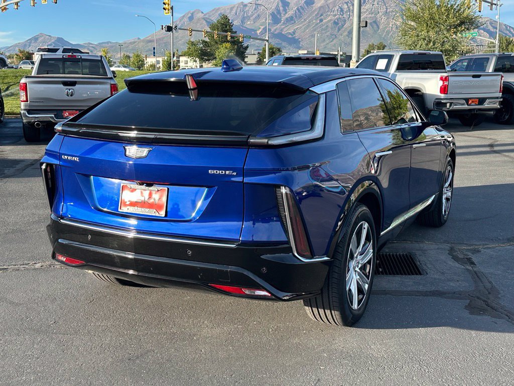 Certified 2024 Cadillac Lyriq Tech w/ Driver Assist Package AWD/4WD image 13